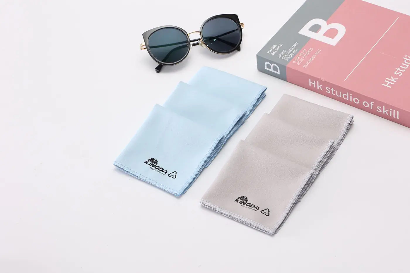 Silk-screen printed double-velvet microfiber eyeglass cleaning cloth with logo