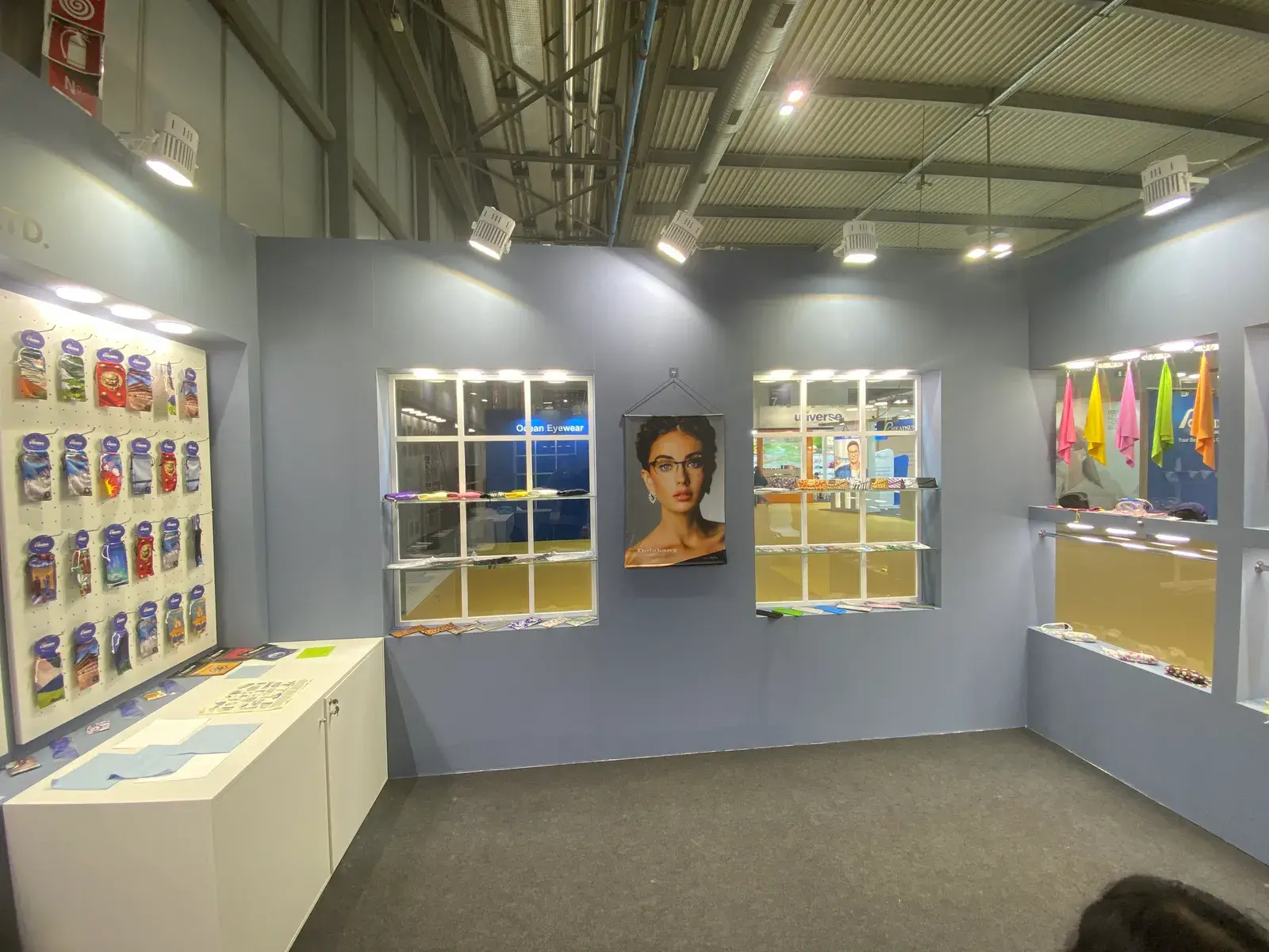Kingda HK OPTICAL FAIR trade-show booth and microfiber product display, photo 16