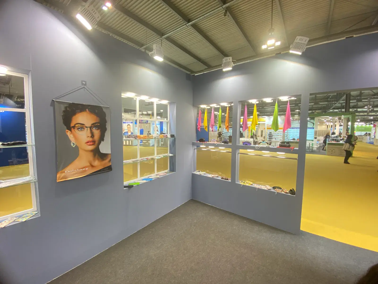 Kingda HK OPTICAL FAIR trade-show booth and microfiber product display, photo 17
