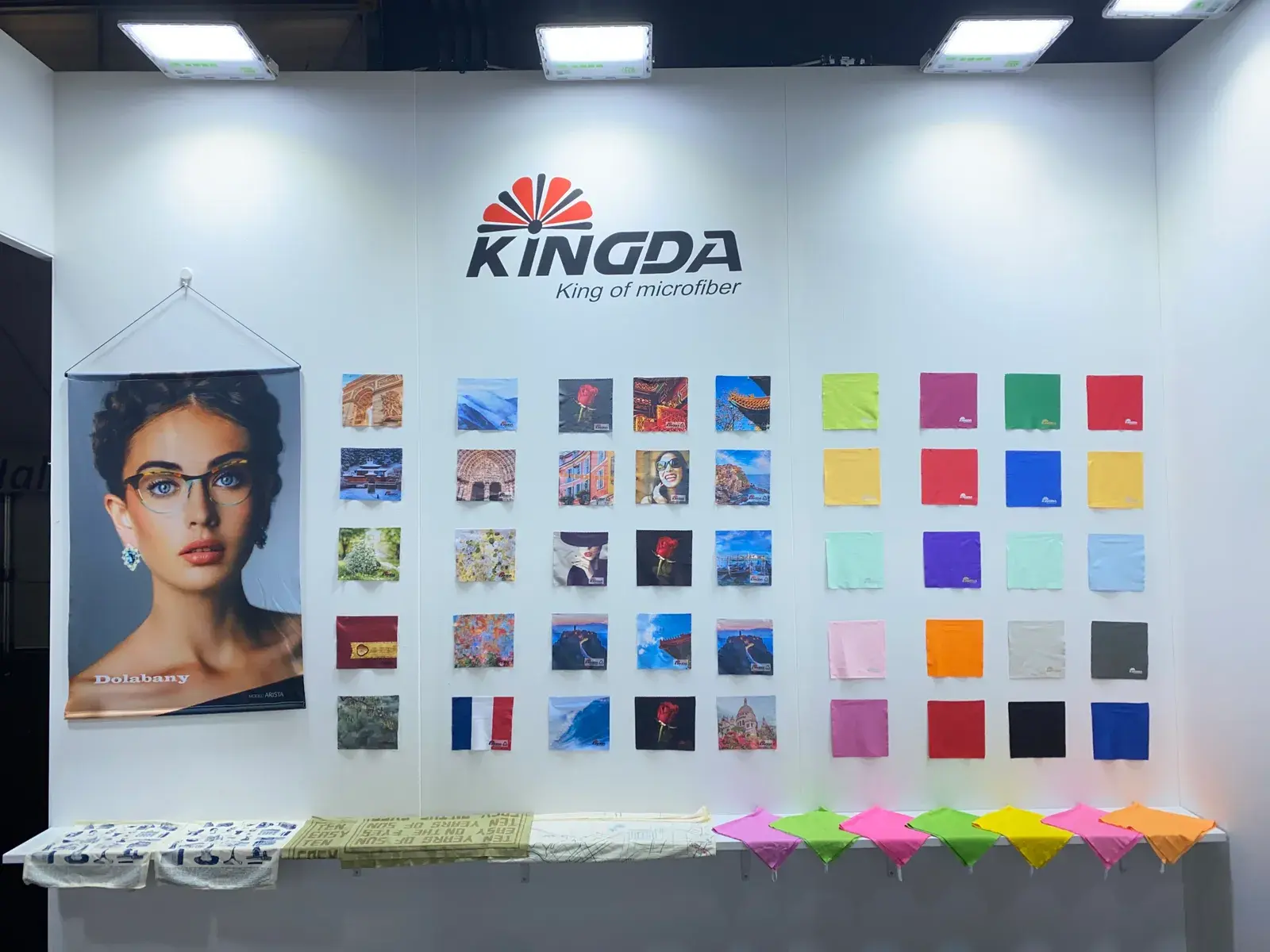 Kingda SILMO trade-show booth and microfiber product display, photo 13